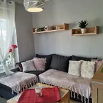 Zachodnia 1 *
